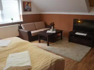 Ezathouse Devičie