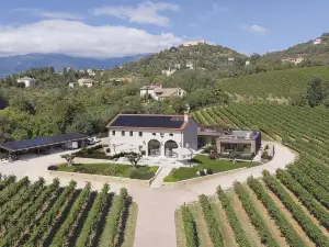 Progress Country & Wine House