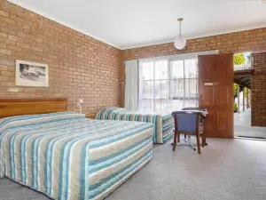 Rodney Motor Inn