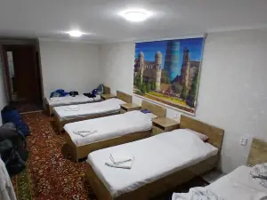 Deshon Qala Guest House