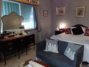 York's Lookout Lodge Bed and Breakfast