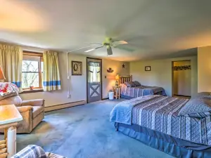 Lovely Mifflinburg Farmhouse - Multiple Decks