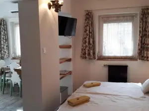 Mini Vendeghaz Budaors