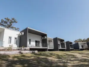 Beach & Bay Stay Motel