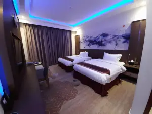 Qasr Alshamal Hotel