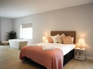 The Mount Rooms
