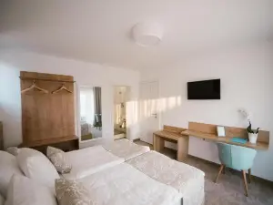 2I Rooms