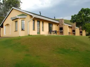 Thaba Tsweni Lodge & Safaris