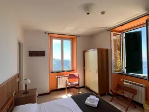 蒙塔列格羅飯店