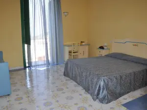 ホテル サヴォイア