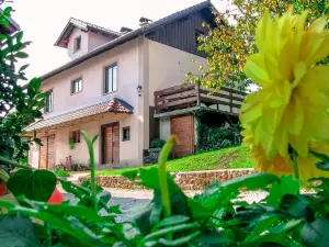 Lukčeva domačija