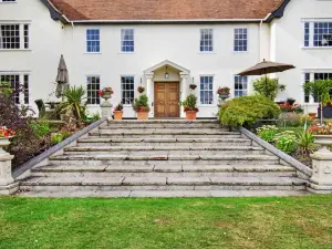 Sturmer Hall Hotel and Conference Centre