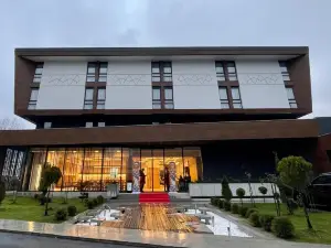 Lipa Hotel