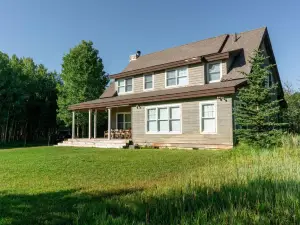 Tranquil Wyoming Cabin Near Uintas - 105 Acres!