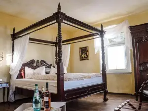 Märchenpension Rotkäppchen Und der Wolf