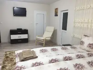 Elenite Guesthouse