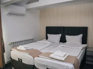 Hotel Golden City