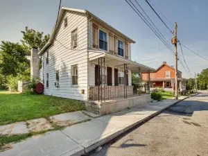Fenced Backyard, Grill & Deck: Bernville Home!