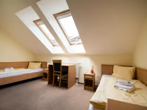 Hotel Clavis