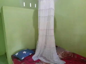 Jhony's Backpacker-Guest House only stay here book treking with us