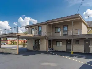 DuBois Manor Motel