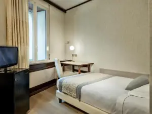 Hotel Italia