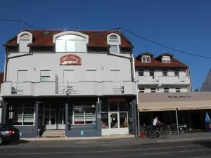 Hotel Millennium