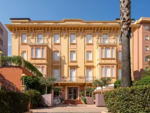 Hotel Careni Villa Italia