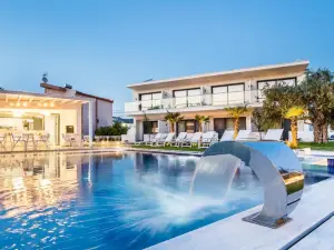 Epicentrum Suites