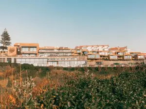 Noah Surf House Portugal
