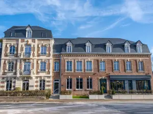 Mayrena Hotel Restaurant