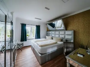 Robrooks Hotel Garni
