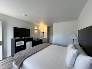 Four Sevens Motel