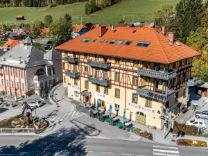 Hirschenhof Apartments
