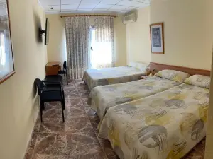 Hostal Rosaleda