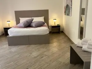 伊科利德爾加爾達