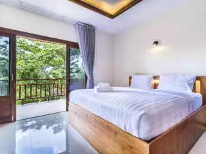 Wyh Hotel