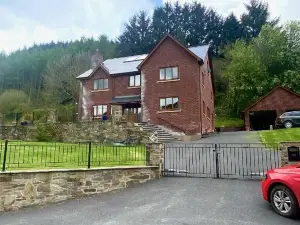 Laurel Bank