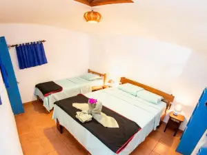 Pochote Lodge
