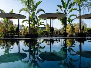 Palatial Suites