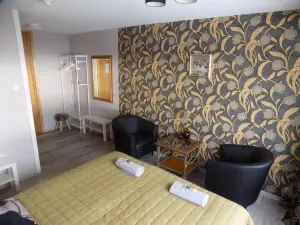 Sirena Guest House