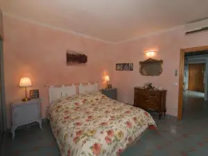 Sunrise Apartment