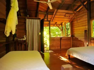 Suital Lodge