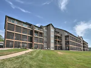 Boat Ramp, Dock & Slip: Step-Free Camdenton Condo!