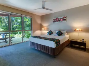 Cooinda Gardens on Hamilton Island by Hiha