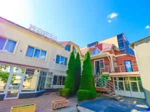 Altin Palace