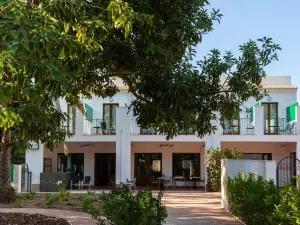 Ad Hoc Vitae Retreats & Health Only Adults