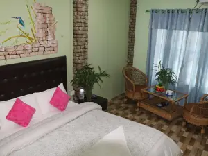Hotel Happy Home