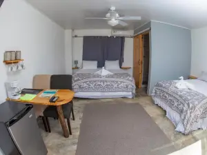 Show Pony Beach Resort and Suites