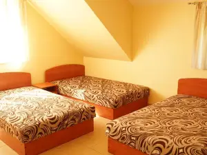 Suraučių Svečių Namai